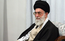 درس بزرگ غدير مبارزه با اختلاف و تفرقه است درس بزرگ غدير مبارزه با اختلاف و تفرقه است