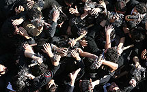 استقبال دسته‌هاي عزاداری "شاخسه‌ي واخسه‌ي" مراغه از ماه محرم