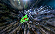 نمايش پوستر 40 منزل امام حسين(ع) در نمايشگاه عطر سيب