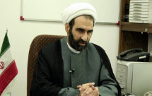 عاشورا صحنه تقابل تمامی خوبیها و بدیها است