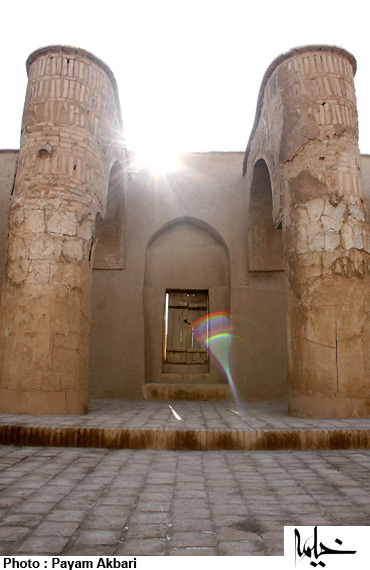 مسجد تاریخانه در دامغان