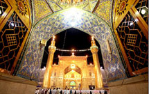 مردم تبريز به بازسازی حرم امام علی(ع) افتخار میکنند مردم تبريز به بازسازی حرم امام علی(ع) افتخار میکنند