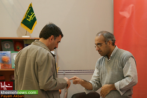 غرفه ماهنامه فرهنگي اجتماعي خيمه در نمايشگاه مطبوعات و خبرگزاري ها