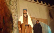 «سفیر نور» روی صحنه رفت