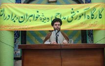 آشنايي با تاريخ اسلام از وظايف مهم مداحان است