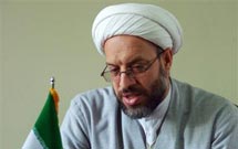 1180 اثر به دبيرخانه كنگره شعر عاشورا رسيده است 1180 اثر به دبيرخانه كنگره شعر عاشورا رسيده است