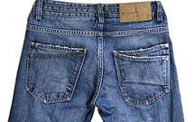 پوشیدن لباس جین توسط مسلمانان، گناه است