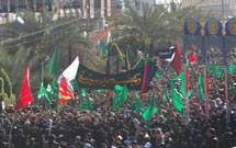 2میلیون زائر در مراسم طُوریج امسال در کربلا شرکت داشتند 2میلیون زائر در مراسم طُوریج امسال در کربلا شرکت داشتند