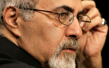 غریب پور: خدایا شکر اپرای عاشورا هم به صحنه آمد