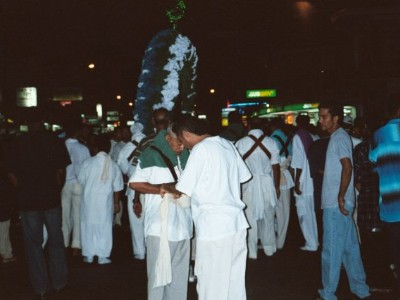 آماده شدن برای رقص با ماه کبود