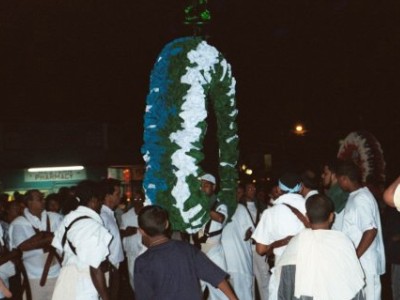 ماه کبود و همراهان آن