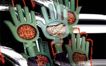 آنچه خود داشت ز بيگانه تمنا ميکرد... آنچه خود داشت ز بيگانه تمنا ميکرد...