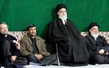 با مداحان حسینیه امام خمینی(ره) با مداحان حسینیه امام خمینی(ره)