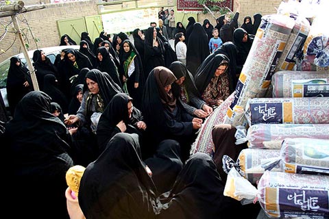 213 تخته فرش به بارگاه امام حسين(ع) اهدا شد