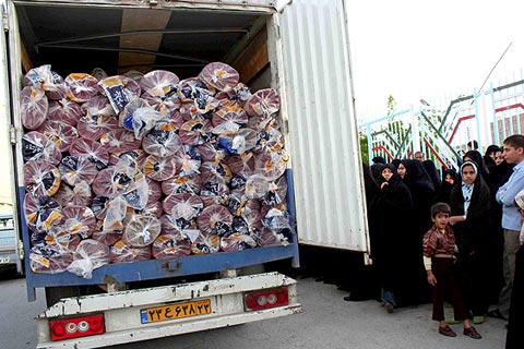 213 تخته فرش به بارگاه امام حسين(ع) اهدا شد