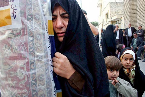 213 تخته فرش به بارگاه امام حسين(ع) اهدا شد