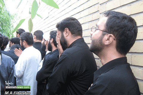 عزاداری مردمی در مقابل بیت مرحوم آیت الله بهجت