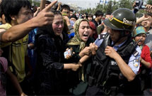 ادامه سرکوب ناراضيان در غرب چين