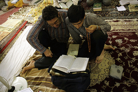 پایان مراسم معنوی اعتکاف در مسجد مقدس جمکران