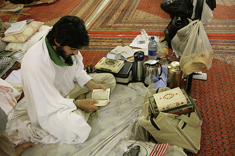 پایان مراسم معنوی اعتکاف در مسجد مقدس جمکران