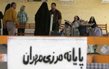 میزان تردد زوار عتبات از مرز مهران ده درصد افزایش یافت