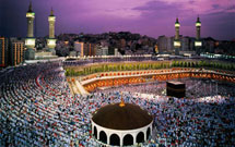 تغذيه زائر بايد كم، مفصل و مفيد باشد تا دچار مشكلات گوارشي نشود تغذيه زائر بايد كم، مفصل و مفيد باشد تا دچار مشكلات گوارشي نشود