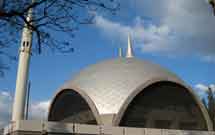 ۴۶ ٪ فرانسوی‌ها با مناره‌های مساجد مسلمانان در فرانسه مخالفند