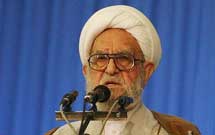 مجالس عزاداری امام حسین(ع) به مسائل سیاسی آلوده نشود