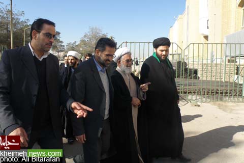 حضور وزیر فرهنگ و ارشاد اسلامی در مسجد مقدس