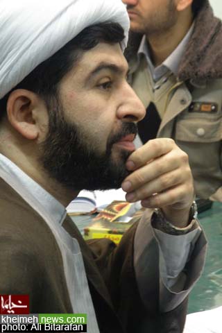 حضور وزیر فرهنگ و ارشاد اسلامی در مسجد مقدس