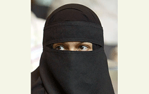 ایتالیا نیز درپی ممنوعیت استفاده از برقع توسط زنان مسلمان است