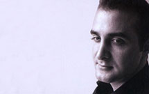 قطعه «مه جبین» در وصف حضرت اباالفضل(ع) اجرا شد قطعه «مه جبین» در وصف حضرت اباالفضل(ع) اجرا شد