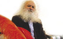 گریه شبیه شمر دغا بر شهید راه وفا سیدالشهدا (ع)