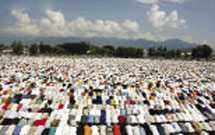 نیایش جمعی تبیین آرمان‌های متعالی و فراجناحی