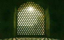 انتقاد شدید استاد حوزه احساء نسبت به تشکیک در حدیث کساء و زیارت عاشورا