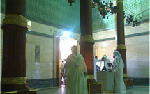 گلاب ناب کاشان برای شستشوی خانه خدا به مکه فرستاده شد