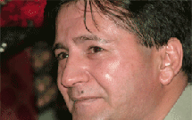 عیادت رئیس سازمان بسیج هنرمندان از احمد عزیزی