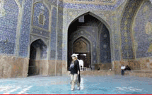 ادامه تدوین چند پله بالاتر با موضوع مساجد ایران