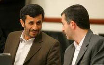 پاسخ حدادیان به مشاور احمدی نژاد