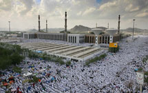 ثبت خاطرات دانشجویان عمره‌گزار و آغاز ثبت‌نام عمره دانشجویی