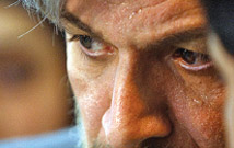 افطار: یک لقمه نان وسریال