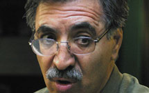 احمد وكيليان «محرم و فرهنگ مردم» را می‌نويسد