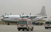 انتقال شهدا و مجروحان حادثه تروریستی کربلا و نجف به تهران