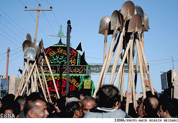 مراسم سنتي بيل زني در عاشورا