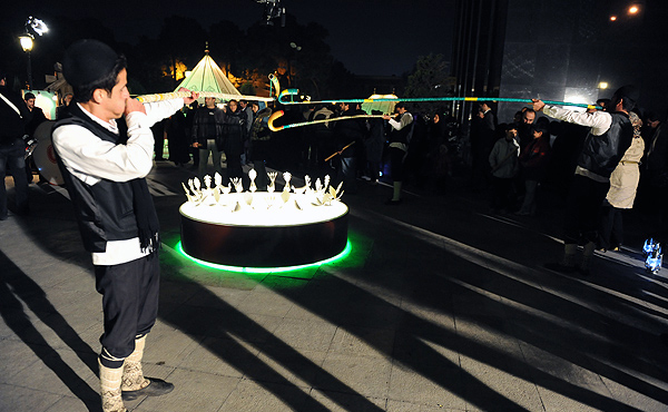 خیمه ها و نجواها : اجتماع آیینی اصحاب فرهنگ و هنر