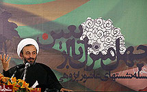 حوزه های علمیه محل رجوع مردم برای کسب معارف دینی در اعصار بودند