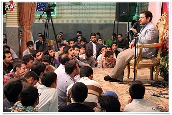 رابطه امام حسین و حضرت زینب مساله امام و ماموم است