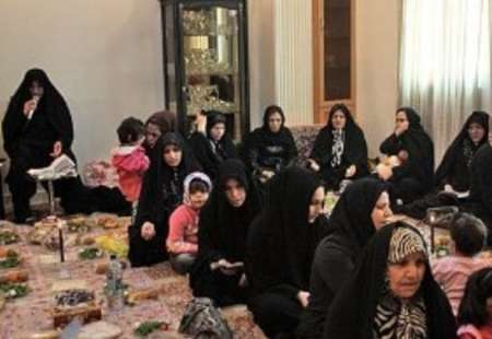 بانوان روضه خوان و مداح مجالس زنانه ساماندهی می شوند