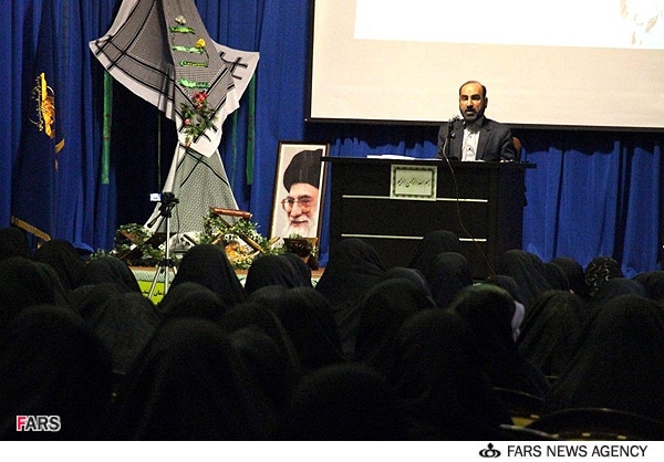 مداحان باید به متن عربی مقاتل تسلط داشته باشند