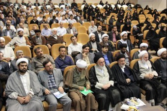 موسسات قرآنی، هیئات مذهبی و مداحان فرهنگ‌سازان مردم هستند